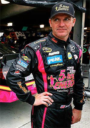 Clint-Bowyer-1.jpg